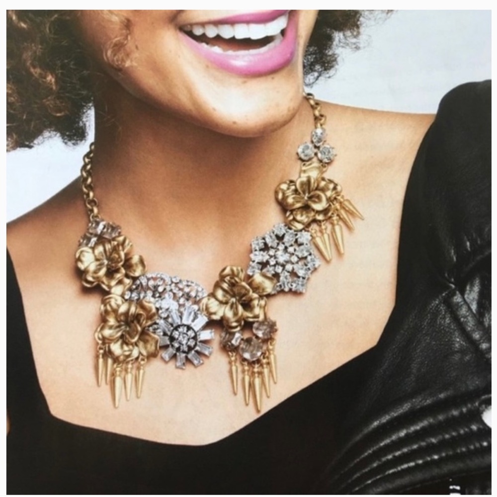 Stella & Dot Georgie statement necklace